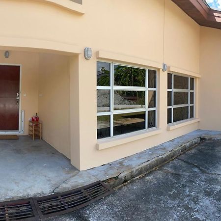 Karya Retreat Villa Kuching Exterior foto