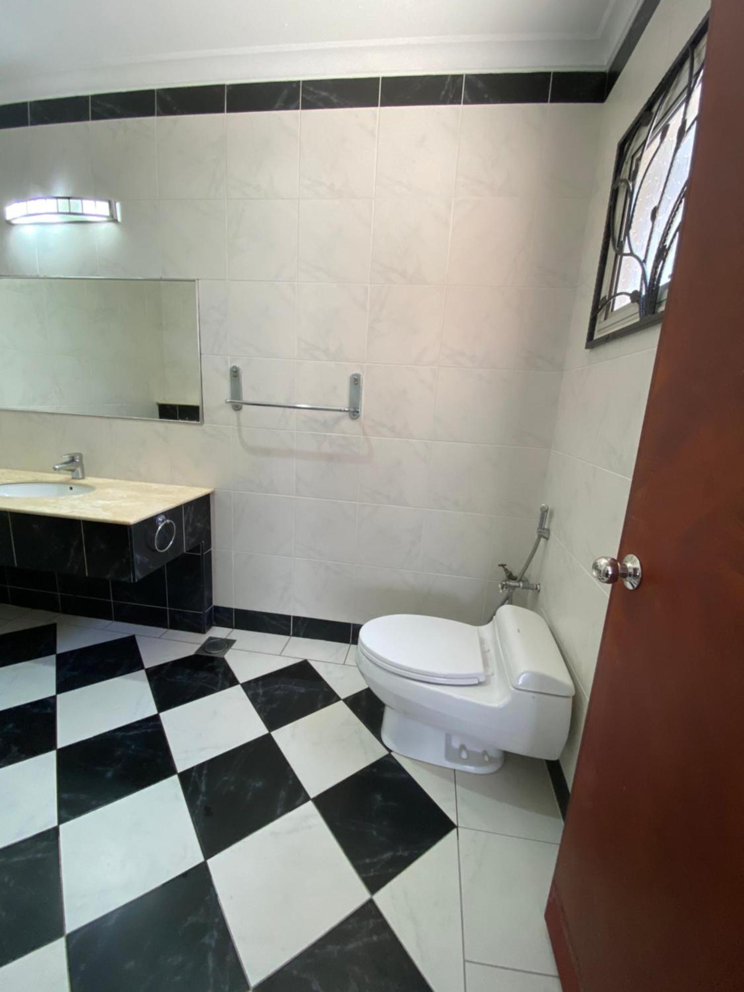 Karya Retreat Villa Kuching Exterior foto