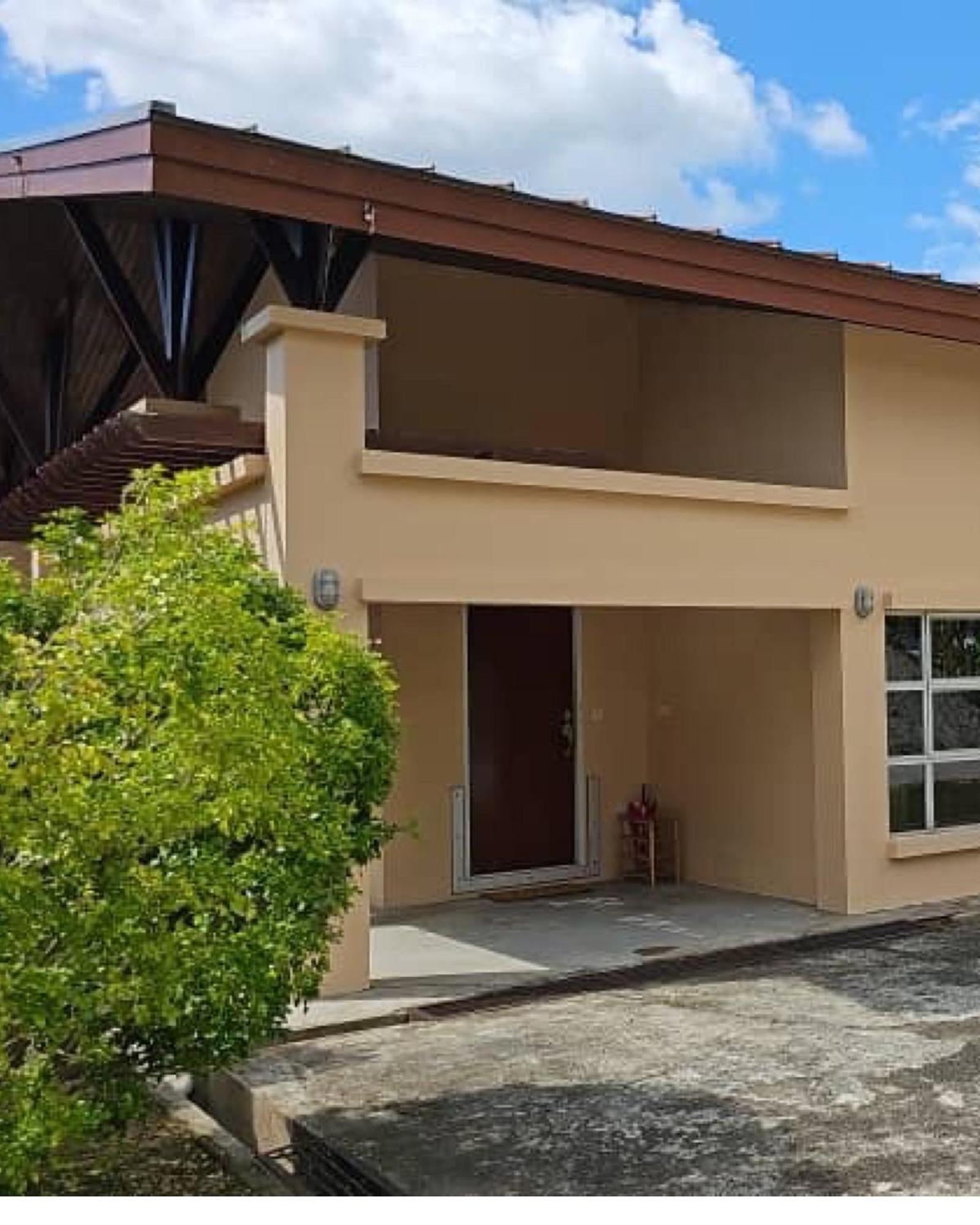 Karya Retreat Villa Kuching Exterior foto